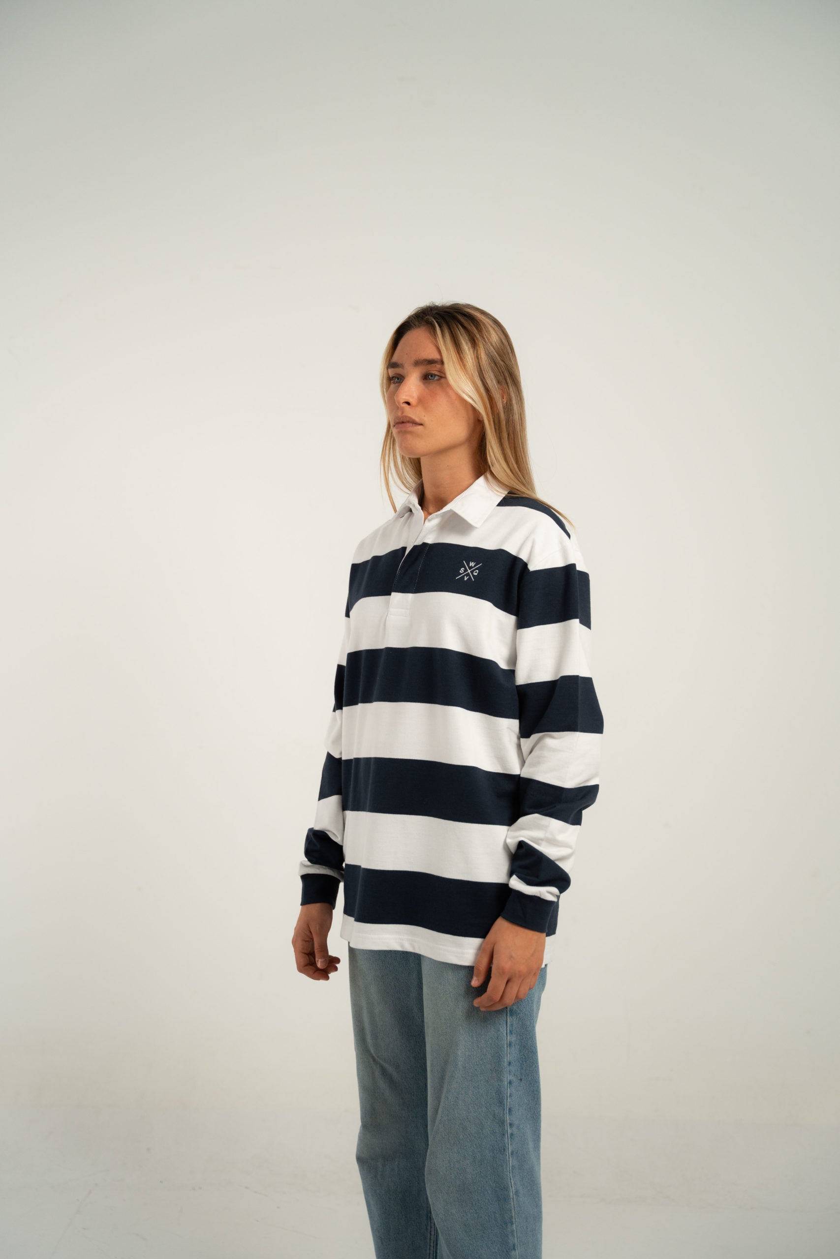 Polo de rayas azul marino y blanco wearings